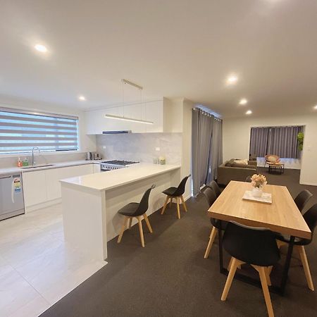 Rotorua Sunshine Brand New 4 Bedroom House エクステリア 写真