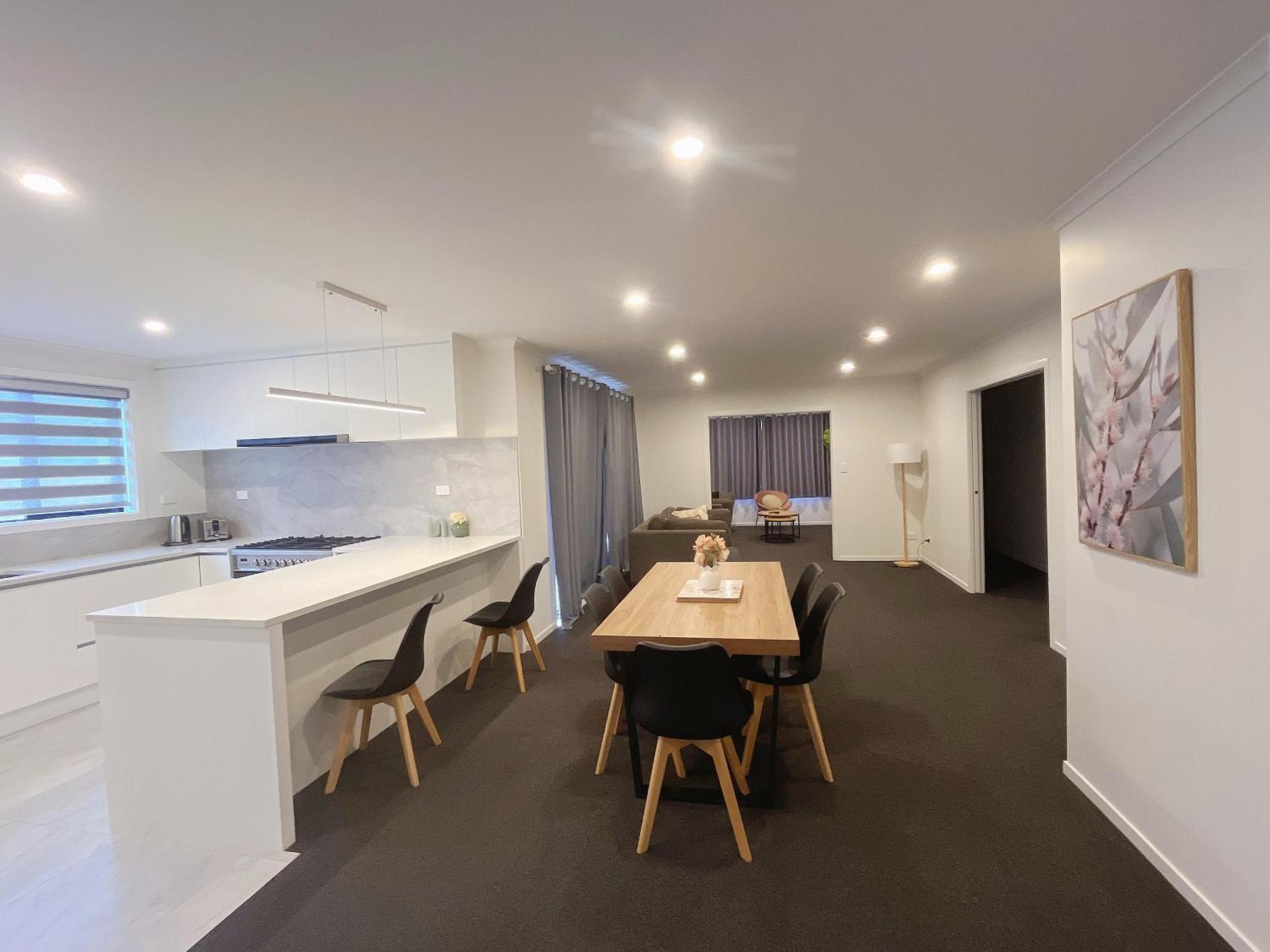 Rotorua Sunshine Brand New 4 Bedroom House エクステリア 写真