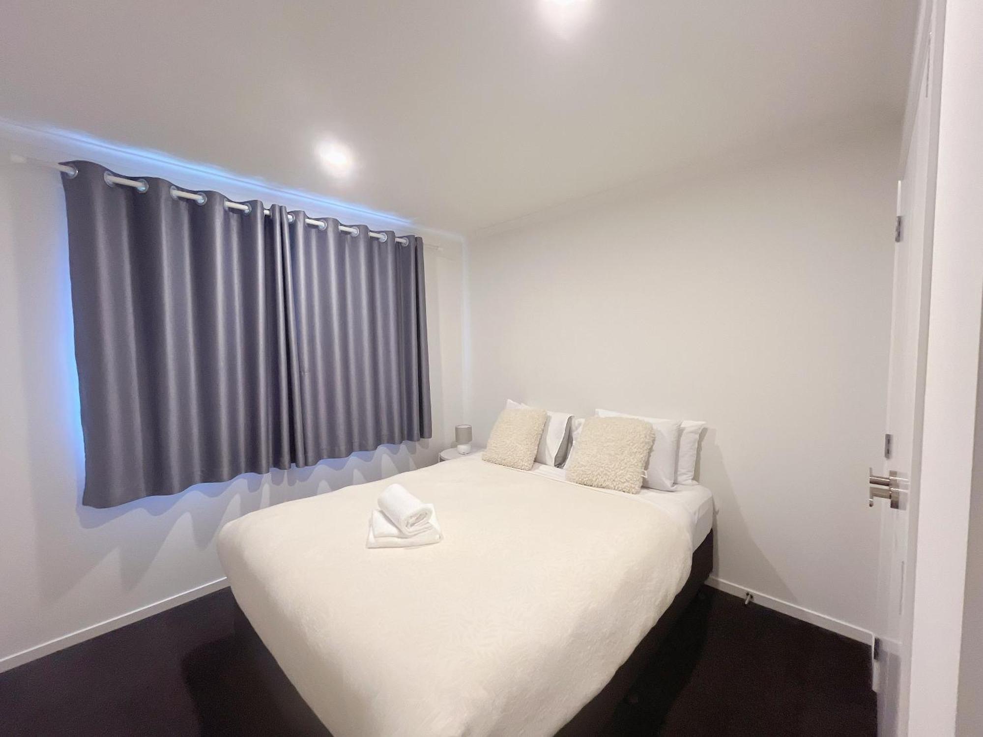 Rotorua Sunshine Brand New 4 Bedroom House エクステリア 写真