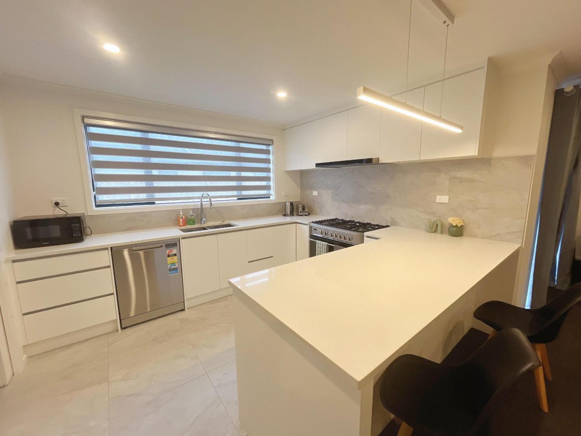 Rotorua Sunshine Brand New 4 Bedroom House エクステリア 写真
